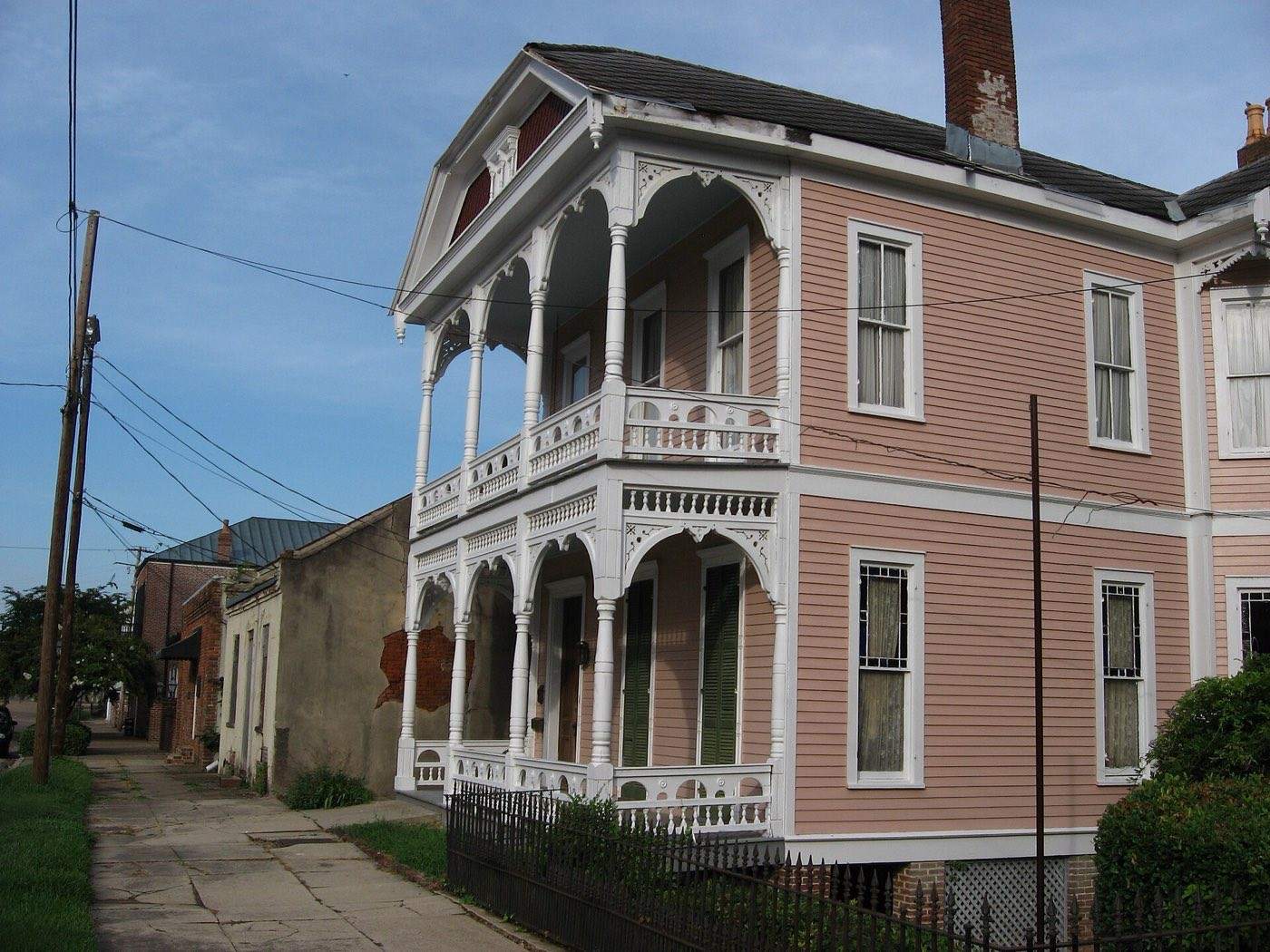 Mississippi — homes and neighborhoods