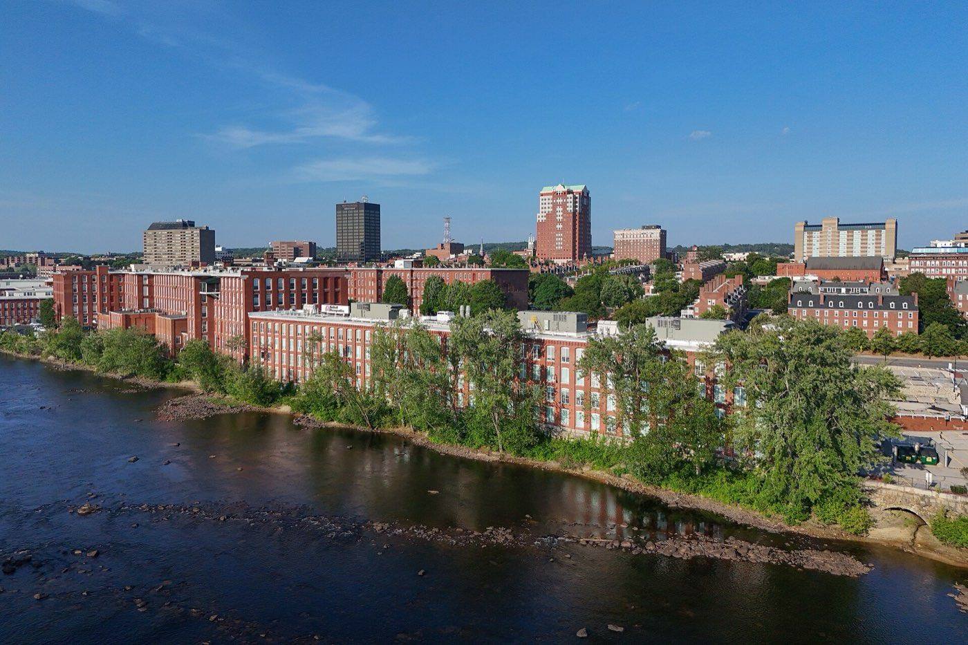 New Hampshire — homes and neighborhoods