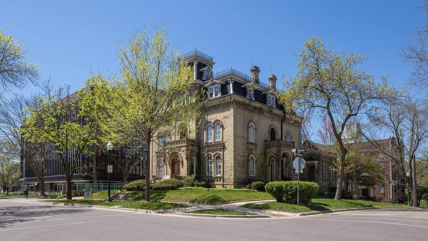 Wisconsin — homes and neighborhoods